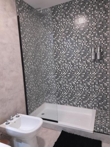 One-Bedroom Apartment image 10