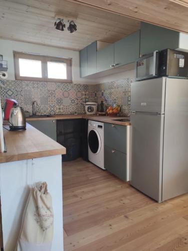 keuken, Les Hauts du Roux in Abries