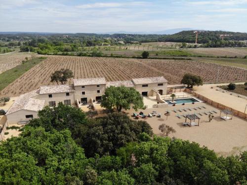 Buitenkant, Mas du Couchant in Suze La Rousse