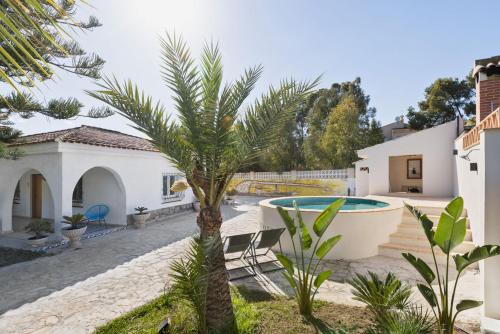  Casa Alicante. Relax y diseño en un entorno único. in Busot