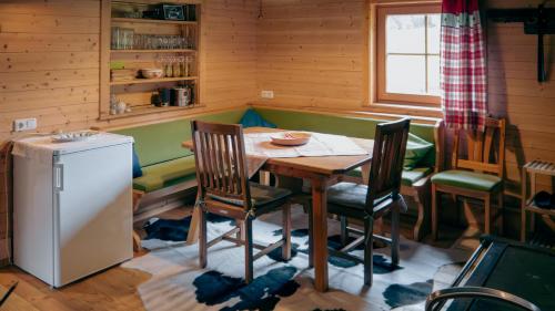 Facilities, Stangllehen Hutte in Fastenberg