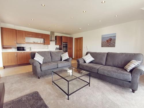 1 Y Bae - Top Floor Apartment, Trearddur (fotografie 6)
