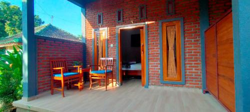 Tunjung guest house lovina beach in Lovina Beach