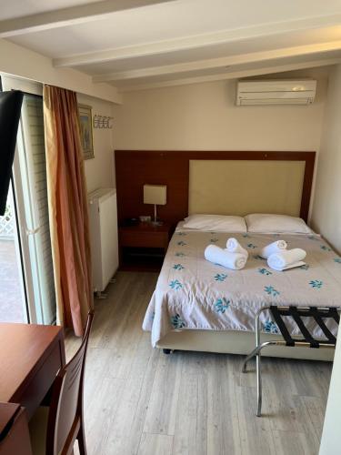 Frini Hotel - image 2