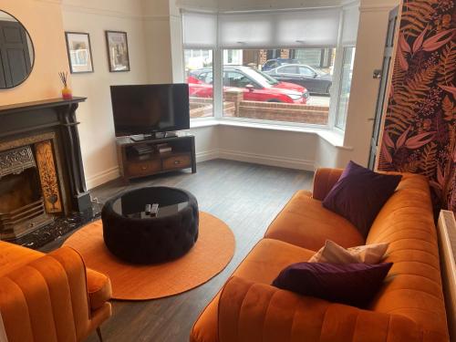 Lovely 2 Bed Full House By The Beach, Liverpool (photo 6)