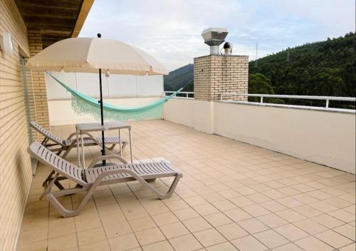 ระเบียง/ชานเรือน, Apartamento Familiar T3 em Valongo com Terraço Privativo e Churrasqueira (Apartamento Familiar T3 em Valongo com Terraco Privativo e Churrasqueira) in วาลองโก