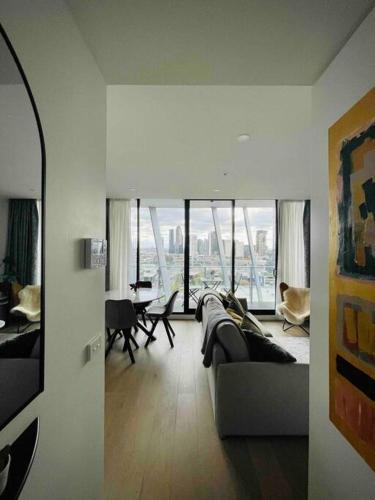 Stylish, Peaceful & Full of Light Apartment