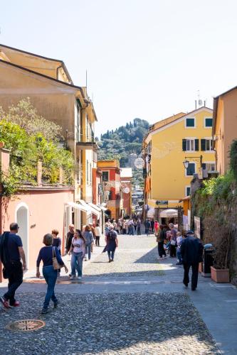 Portofino's Flavour - Tap to explore photos
