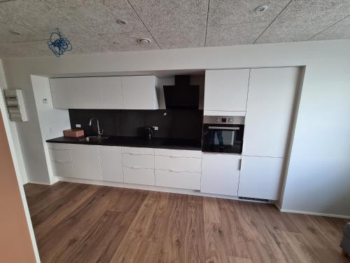 Klingurstjorn apartment - Modern 2 bedroom with stunning skyline views in Argir