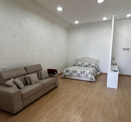 Gragnano_roomandapartment, Naples