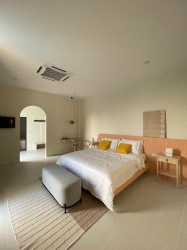 Guestroom, Karisma Private Villa Pattaya in Khao Talo