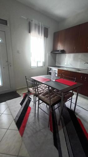 Kitchen, KALLIOPI'S HOUSE in Avdhira