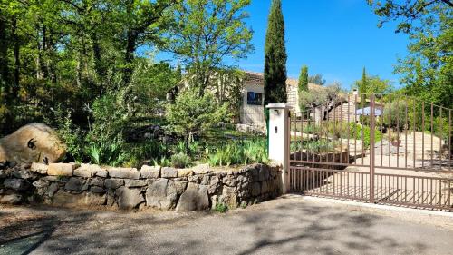 Maison de 3 chambres avec piscine partagee jardin clos et wifi a Mons - Location saisonnière - Mons