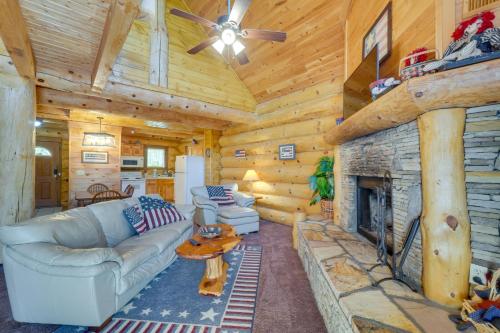 Idyllic Gatlinburg Cabin with Hot Tub and Balcony! in Gatlinburg, USA