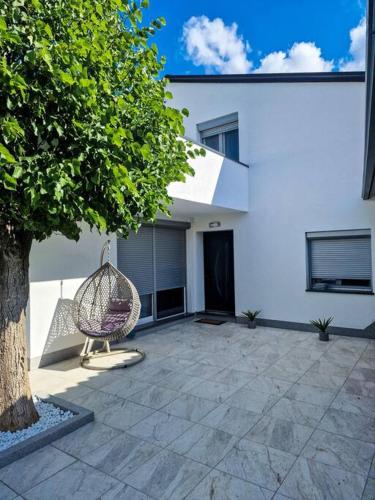 Infinity - Attractive villa for rest and relaxation, Tribalj (foto 8)