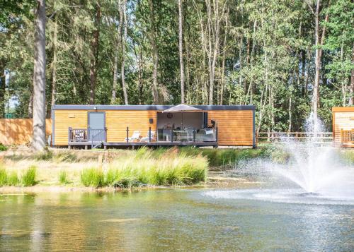 Eksterijer hotela, Woodland Lakes Boutique Lodges in North Duffield