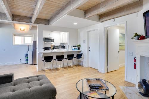 Newport Beach Vacation Rental Near Beach and Pier in Newport Beach, USA