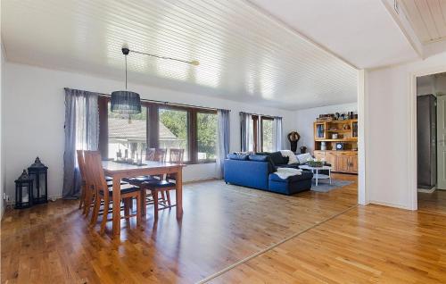 3 Bedroom Stunning Home In Borgholm in Köpingsvik