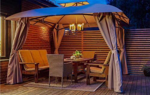 Hotellet från utsidan, 3 Bedroom Stunning Home In Borgholm in Köpingsvik