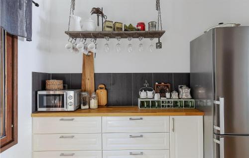 kök, 3 Bedroom Stunning Home In Borgholm in Köpingsvik