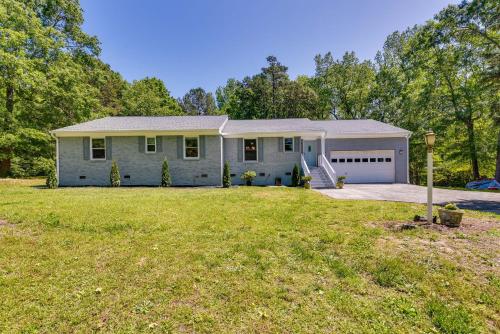 Charlotte Vacation Rental with Private Hot Tub! in Matthews, USA