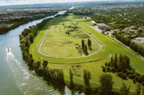 Cosy studio a 20 min del Arco del Triunfo en RER in Maisons-Laffitte