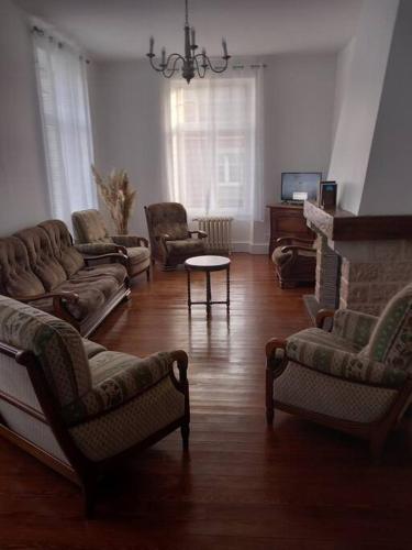 Gite 7pers 3 chambres in Trefcon