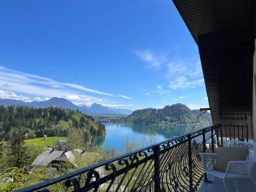 Lakeview Guesthouse & Chalet Bled 3