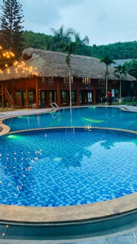 Swimming pool, Khu nghi duong Lang An Binh in Da Cay