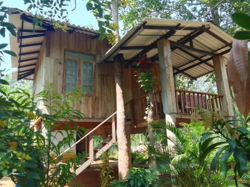 . Ruk Sewana Villa Tree House