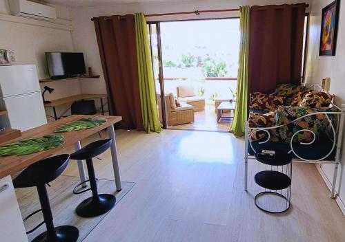 Poe Matie cosy Studio Papeete, entre Mer et Montagne, proche centre ville in ตาฮิติ