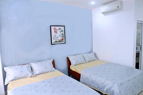 Quadruple Room image 4