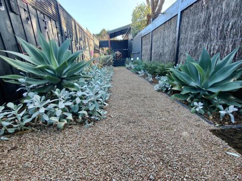 Cape Colonnades alleyway