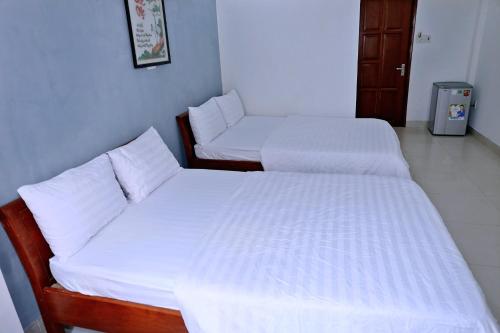 Quadruple Room image 3