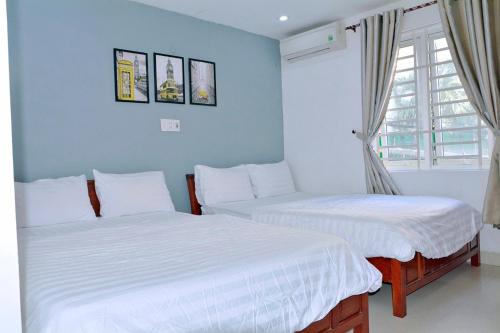 Quadruple Room image 2