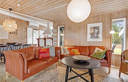  Amazing Home In Fanø With Wifi in Sønderho