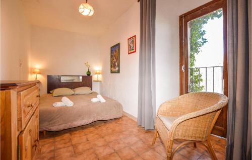 2 Bedroom Stunning Apartment In Carcheto Brustico in Piedicroce