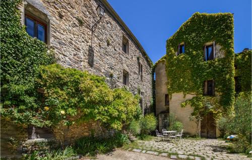 Viesnīcas āriene, 2 Bedroom Stunning Apartment In Carcheto Brustico in Piedicroce