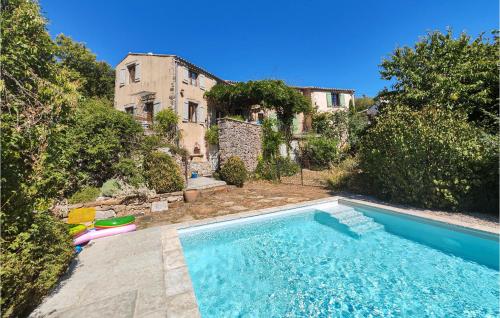 Nice Home In St Maurice Navacelles With 5 Bedrooms, Wifi And Private Swimming Pool - La Vacquerie-et-Saint-Martin-de-Castries