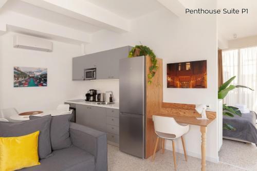 The Marble Suites, PLAKA, Афины (фото 7)