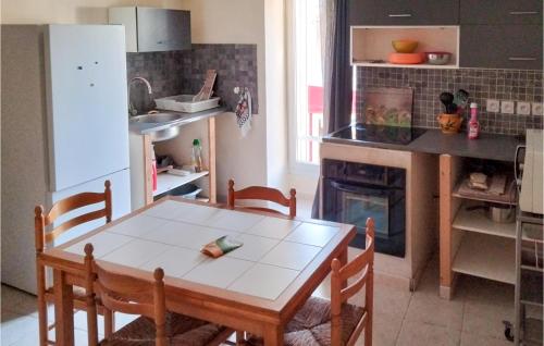 . Beautiful Apartment In St Maximin La Ste Baum With Wifi And 1 Bedrooms