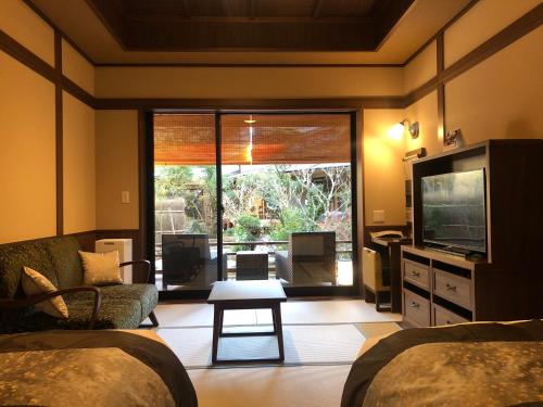 Yukairo Kikuya Room Type - Standard Twin Room with Garden View