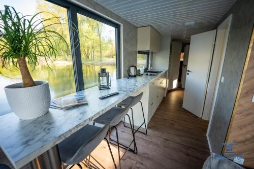Konyha, Domki na wodzie - Houseboats Zalesie with sauna in Mirakowo