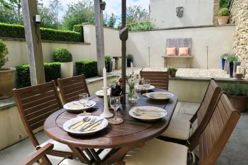 The Tallet - converted three bed stable - no children under 8 in Montacute