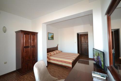 Hotel More - image 8