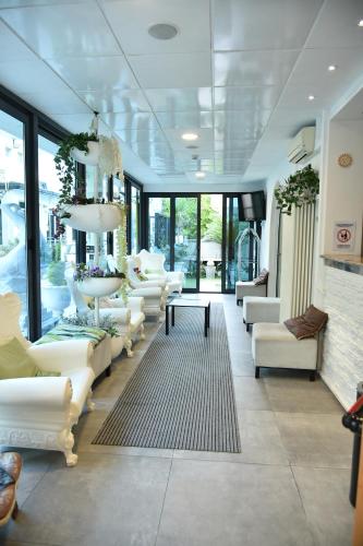 酒店外观, 冲绳酒店 (Hotel Okinawa) in 里米尼