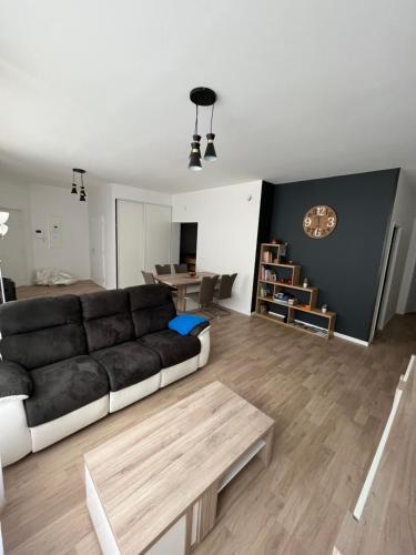 Appartement T4 140 m2 spacieux et calme pour 8 personnes