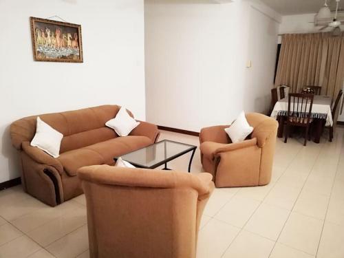 Colombo 9 - 3BR Fully Furnished Luxury Apartment in Wellampitiya