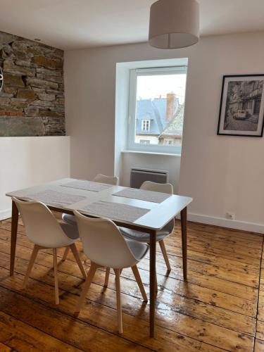 Malban - Centre Historique- 3ième étage (Malban - Centre Historique- 3ieme etage) in Lannion