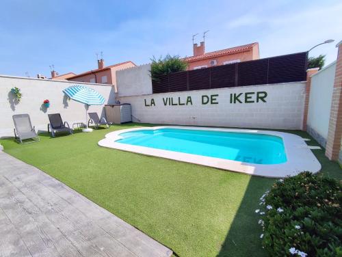 "La Villa de Iker" con Piscina, Barbacoa, Aire Acondionado a 5 mint de "Puy du Fou"